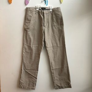 Banana Republic Gavin chinos EUC 33/32